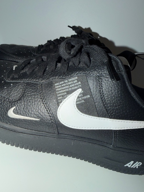mid lv8 nike air force overbranding black